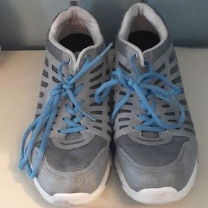 % Grey and Blue Dakota Quad Lite Athletic Shoes